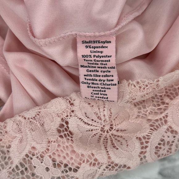 Juicy Couture light pink, short-sleeved, knee-length lace dress size XL - Picture 5 of 6